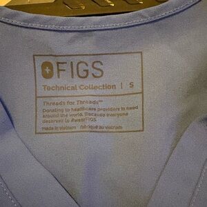 Figs Blue Scrub Top Women’s Size Small